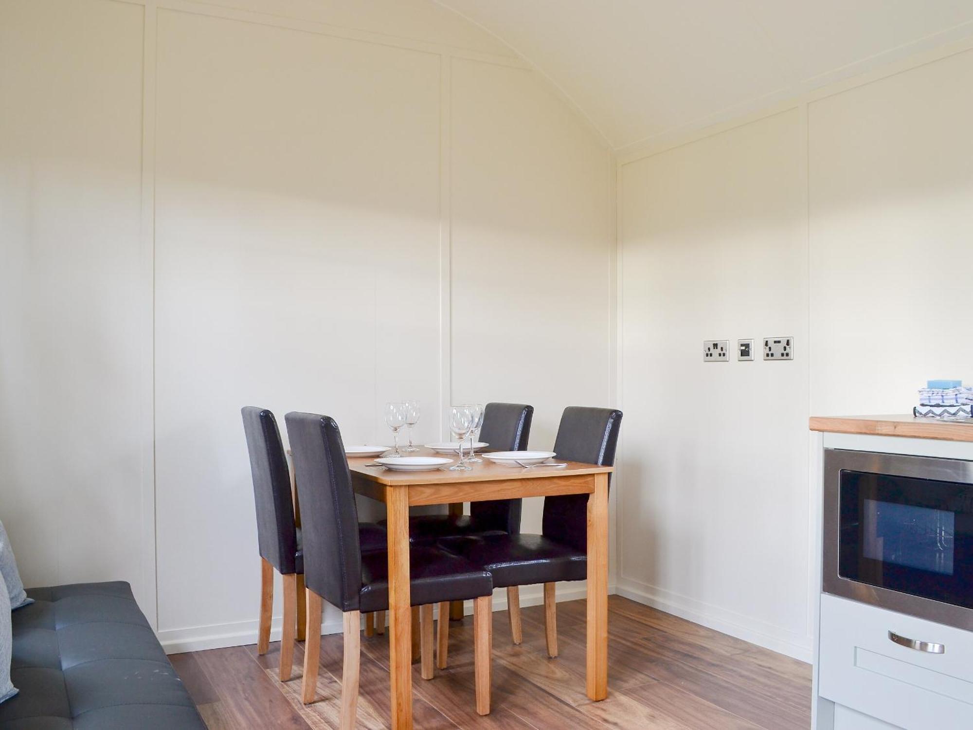 Checkers Cottage - Beaufort Estate Belladrum Ngoại thất bức ảnh